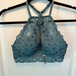 PINK by Victoria’s Secret Push Up Sports Bra